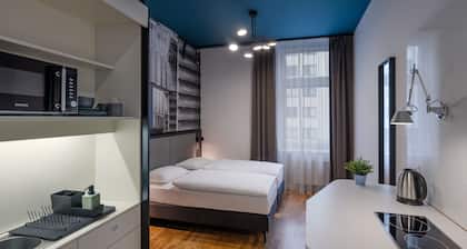 Dean's Home Budapest