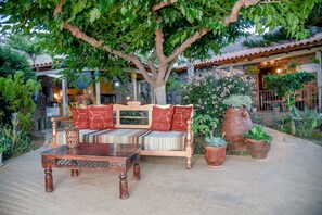 Exterior - Anthis Cottage (Malevizi)