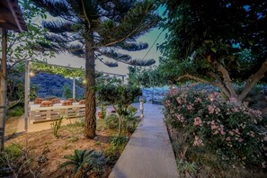 Exterior - Anthis Cottage (Malevizi)