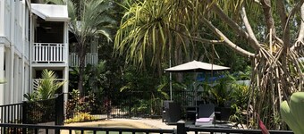 Pandanus Place - with Bicycles!
