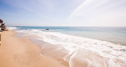 Superior Malibu Road Oceanfront Townhouse PRIVATE BEACH