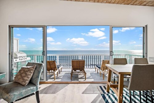 Superior Malibu Road Oceanfront Townhouse PRIVATE BEACH