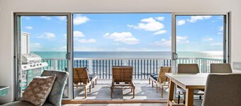 Superior Malibu Road Oceanfront Townhouse PRIVATE BEACH