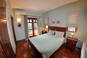 3 chambres, fer et planche à repasser, lit parapluie, Wi-Fi gratuit