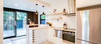 Beach and Vineyard Escape - Haumoana Beach Home