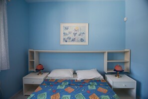 3 habitaciones, tabla de planchar con plancha, wifi y ropa de cama 