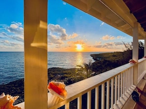 Property grounds - Luxury Oceanfront 3BR Home with Sunset Views (Gregory Town)