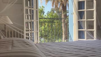 2 slaapkamers, reisbedje, gratis wifi, beddengoed