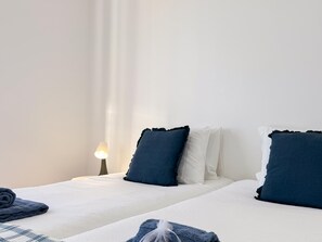 1 bedroom, iron/ironing board, Internet, bed sheets