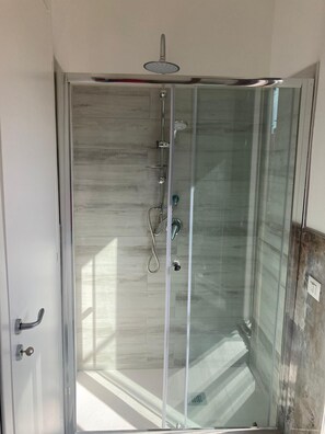 Shower, bidet
