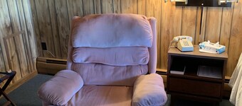 Knob Hill Motor Lodge