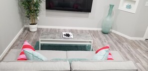 Smart TV, books