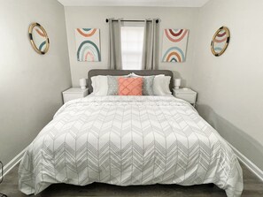 2 slaapkamers, een strijkplank/strijkijzer, wifi