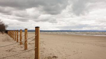Beach nearby, sun loungers