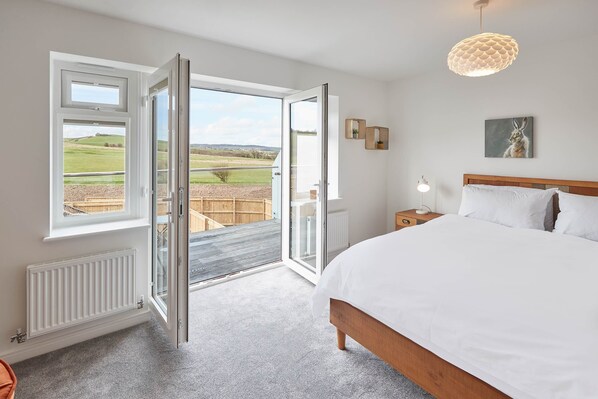 4 bedrooms, free WiFi, bed sheets - Highfield House (Whitby)