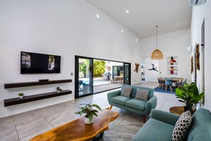 Smart TV - Villa w/ Private Pool, Gym Access & Beach Club Access - 5-Min Drive to Beach (Tamarindo)