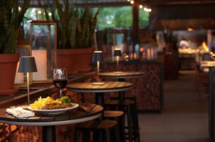 Lunch and dinner served