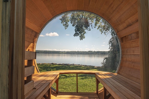 Hutton Brickyards Riverfront Hotel + Venue