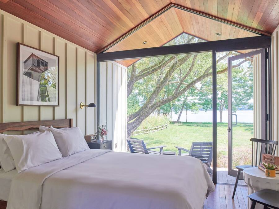 Riverview King Cabin