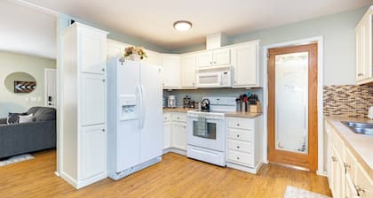 AZ Northern Getaway - A/C, Wifi & Grill