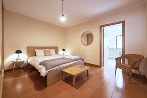 2 Schlafzimmer, Bügeleisen/Bügelbrett, Reisekinderbett, WLAN