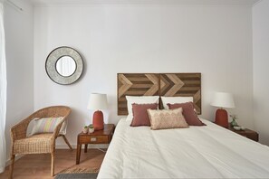 1 bedroom, iron/ironing board, travel cot, WiFi