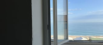 M249 - Marcelli, comfortable attic facing the sea