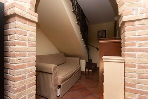 Living area - N092 - Numana, new two-room tavern (Numana)