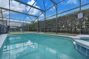 Piscina externa, piscina aquecida