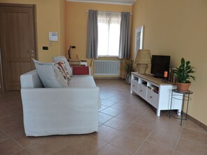 Téléviseur, livres