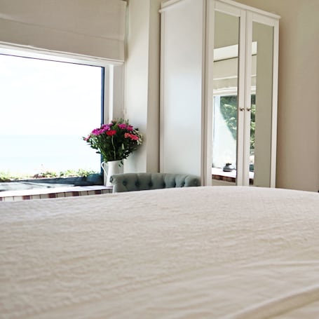 Luxury Double or Twin Room, Ensuite, Sea View (Double or Twin Sea View)