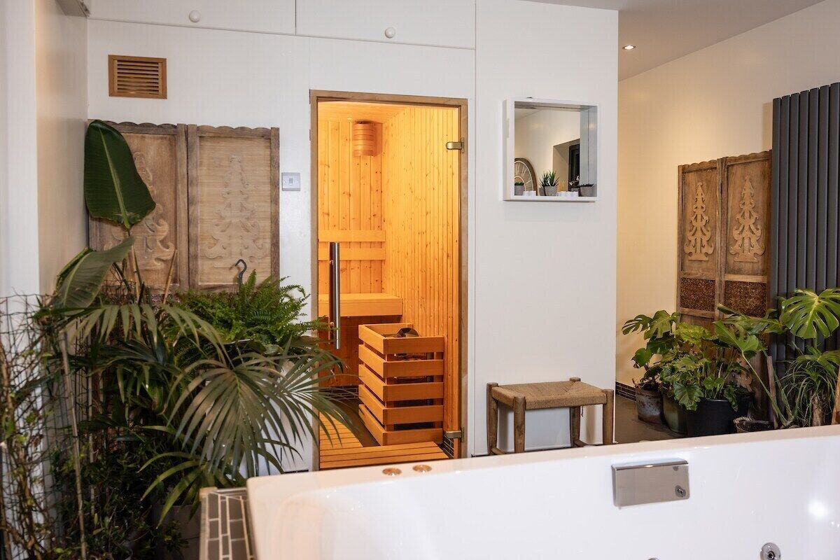 Chambre Double Luxe, salle de bains attenante, vue cour intérieure | Extérieur