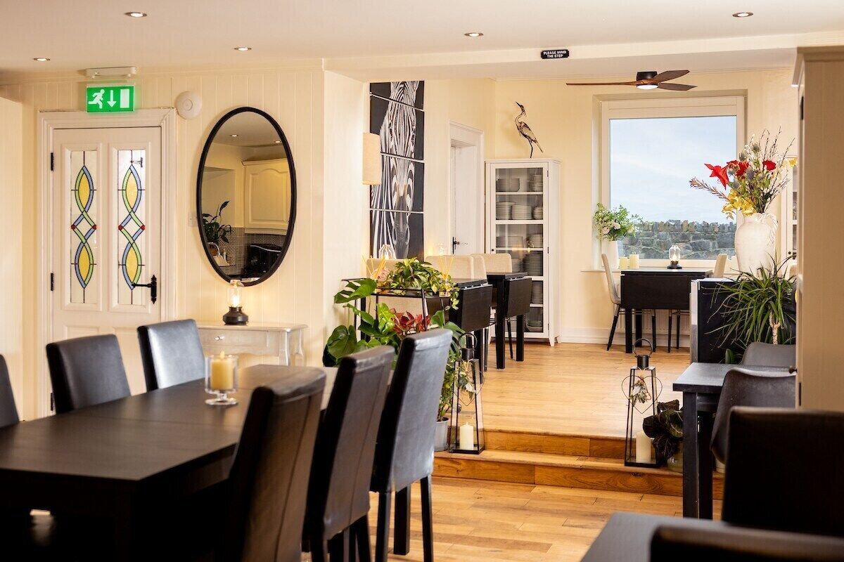 Chambre Double ou avec lits jumeaux, salle de bains attenante (Pet Friendly Double/Twin) | Restaurant