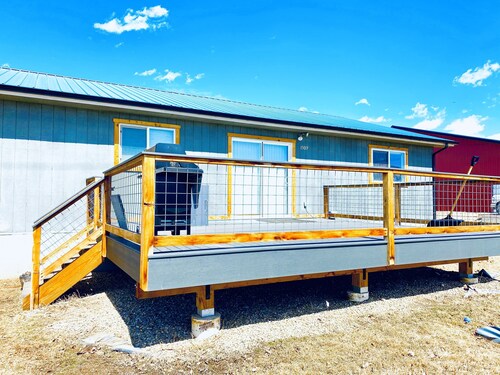 Mountain Retreat perfectly located in Sportsman's Paradise