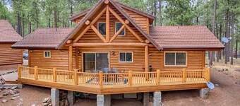 Lincoln Log Cabin, Tranquility close to Downtown