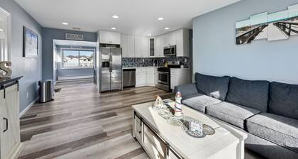 Waterfront Beach House: Sleeps 6, 2 full bath