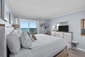 2 habitaciones, tabla de planchar con plancha, cuna de viaje y wifi 