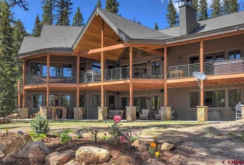 Grand Estate Close to Ski Resort with Hot Tub