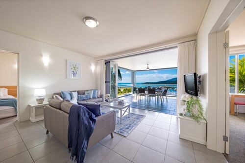 3 Bed 3 Bath Apartment on top of Mount Whitsunday.