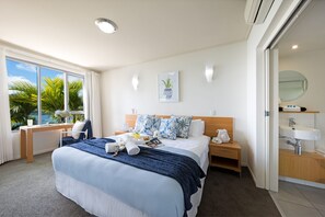 3 bedrooms, iron/ironing board