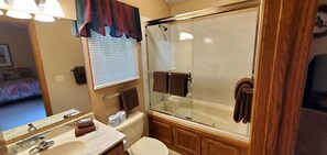 Towels - On the Island!  Three bedroom, two bath home. (Holiday Island)