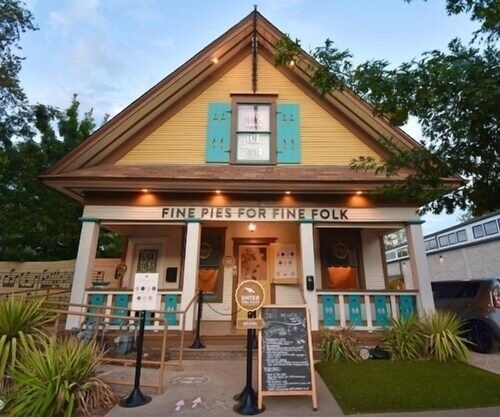 Bishop Arts Bungalow Escape