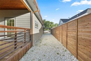 Property grounds - Bishop Arts Bungalow Escape (Dallas)