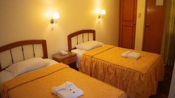 Habitación básica doble | Wifi gratis y ropa de cama