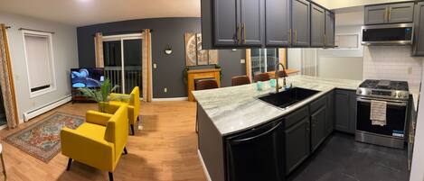 Fridge, microwave, stovetop, dishwasher