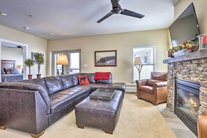 Fernseher, Kamin, DVD-Player, Tischtennisplatte