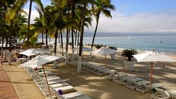 On the beach, free beach cabanas, sun loungers, beach umbrellas