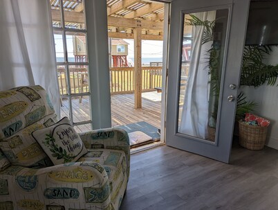Charming recently updated beach house with ocean views, sleeps 8