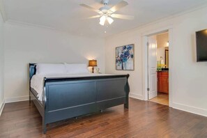 3 Schlafzimmer, Schreibtisch, Bügeleisen/Bügelbrett, WLAN