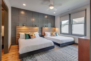 3 camere, una scrivania, ferro/asse da stiro, Wi-Fi